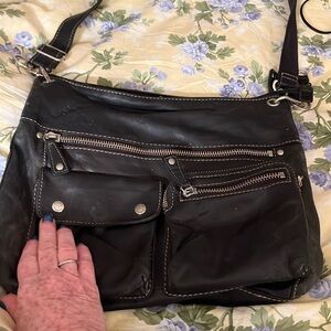 Fossil black leather zip shoulder purse
